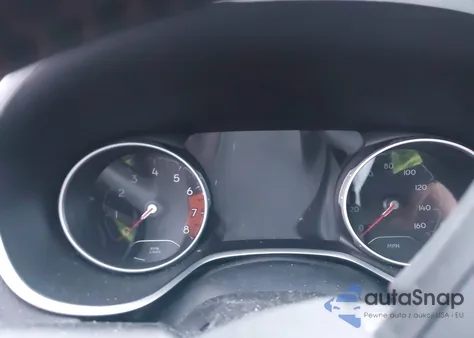 2018 Jeep Compass Latitude 4X4 z USA, uszkodzony, nr VIN 3C4NJDBB4JT185442